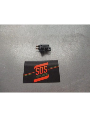 Contacteur de frein avant HONDA CBF 125 2009 - 2015