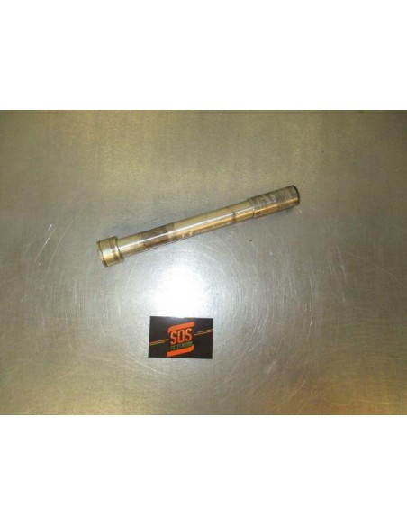 Axe de roue avant TRIUMPH TROPHY 900/1200 1996 - 2002