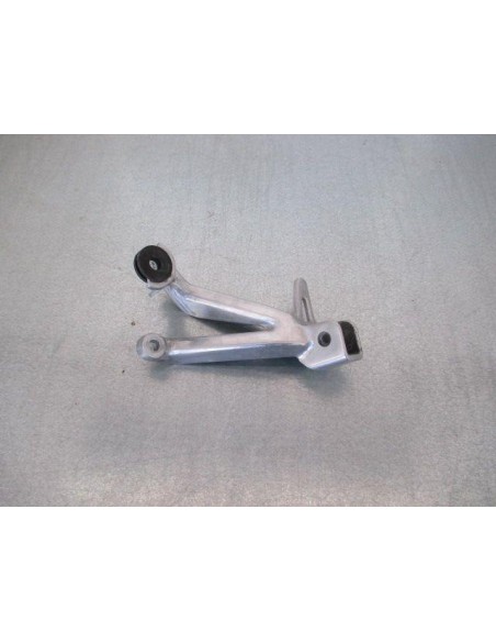 Platine repose pied passager arrière gauche SUZUKI GSXR 750 1996 - 1997