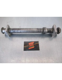 Axe de roue arrière SUZUKI GSXR 600 1997 - 1999