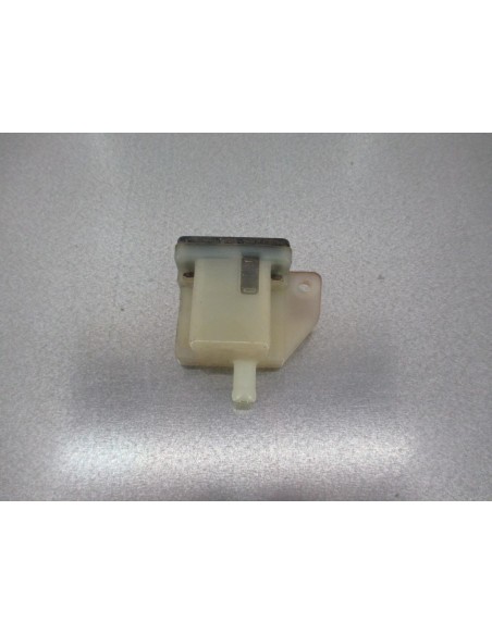 Bocal de frein arrière  -  maître cylindre SUZUKI GSXF 750 1989  -  1996