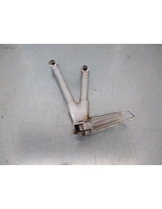 Platine repose pied passager arrière gauche SUZUKI BANDIT 600 2000 - 2004