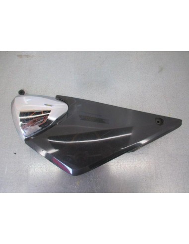 Carénage sous selle gauche SUZUKI BANDIT 600 2000  -  2004