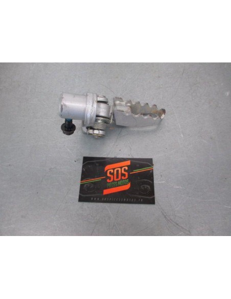 Repose pied conducteur avant gauche KYMCO STRYKER OFF ROAD 125 1998  -  2004