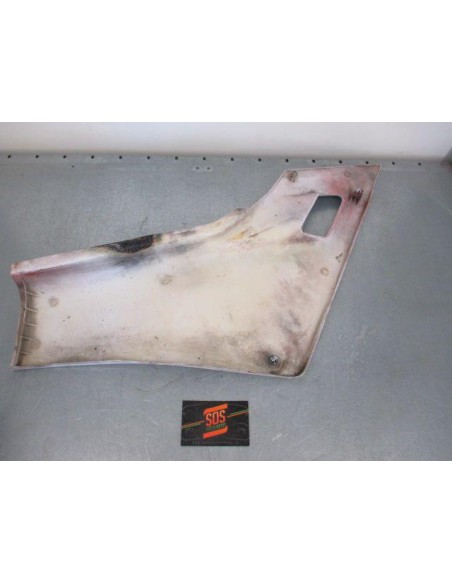 Carénage sous selle gauche HONDA VFR 750 1986 - 1987
