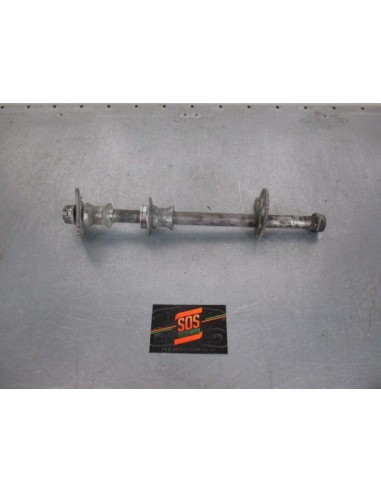Axe de roue arrière YAMAHA XT TENERE 600 1983  -  1989