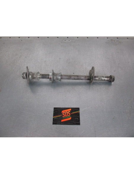 Axe de roue arrière YAMAHA XT TENERE 600 1983  -  1989