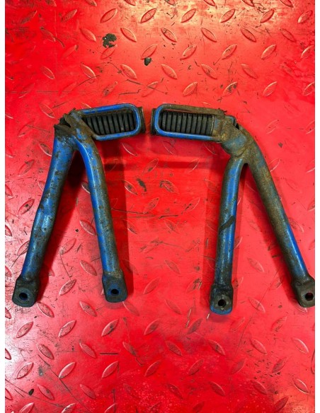 Platine repose pied passager arrière gauche et droite SUZUKI DR 600 1985 - 1990