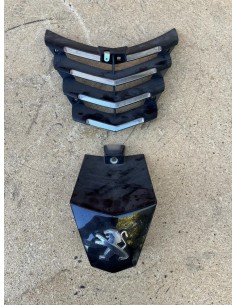 Grile et emblême de face avant PEUGEOT CITYSTAR 125 2011 - 2019