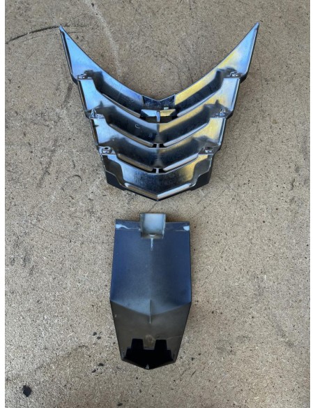 Grile et emblême de face avant PEUGEOT CITYSTAR 125 2011 - 2019