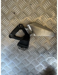 Platine gauche repose pied SUZUKI GSE 500 1989 - 2007