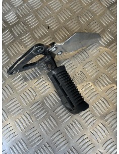 Platine gauche repose pied SUZUKI GSE 500 1989 - 2007 2