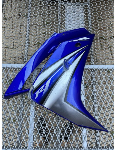 Flanc de carénage droit YAMAHA R1 2007  -  2008