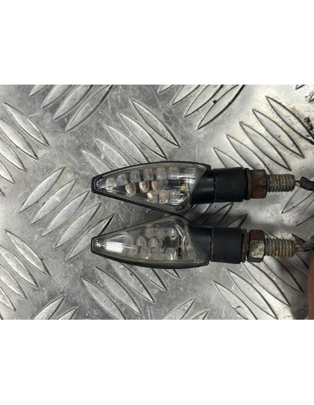 Clignotant avant / arrière gauche et droit YAMAHA R1 2007  -  2008