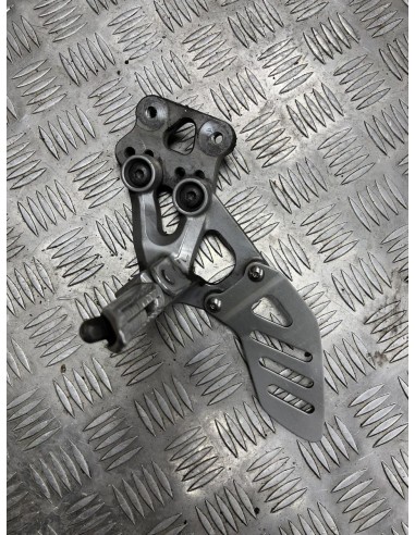 Platine gauche repose pied SUZUKI GSXR 600 2008 - 2010