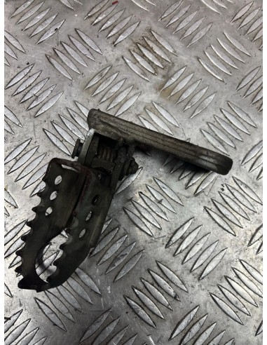 Platine avant gauche repose pied conducteur YAMAHA TTR 600 1993 - 2006