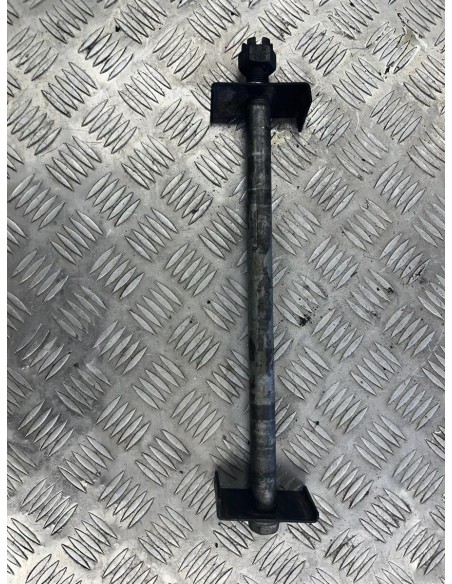 Axe de roue arrière KAWASAKI Z 750 2003  -  2006