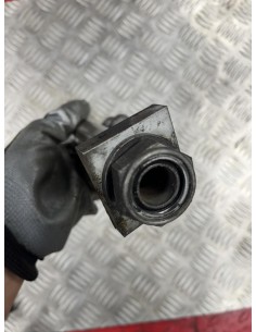 Axe de roue avant YAMAHA R1 1998  -  2001 2