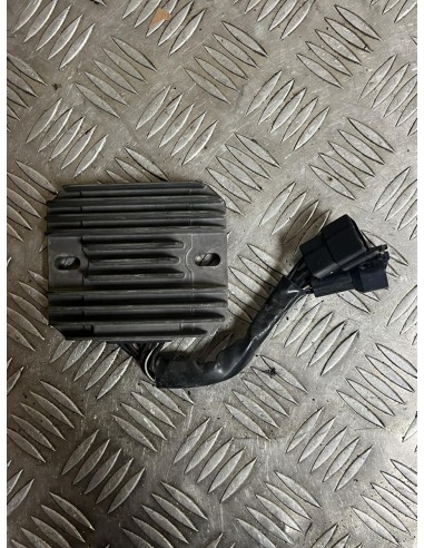 Régulateur de tension SUZUKI SV 650 2004  -  2012