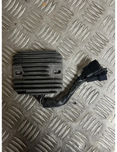 Régulateur de tension SUZUKI SV 650 2004  -  2012