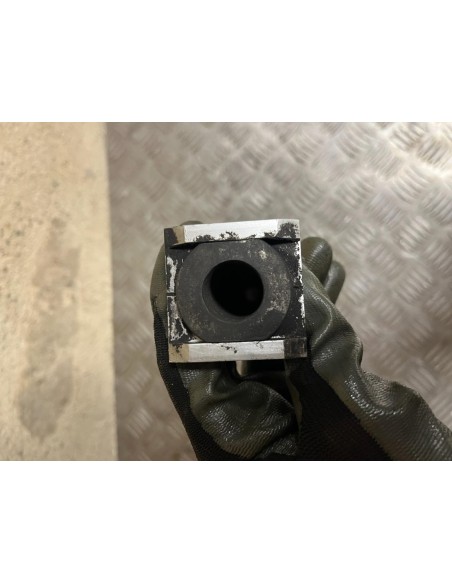 Axe de roue arrière KAWASAKI Z1000 2003 - 2006