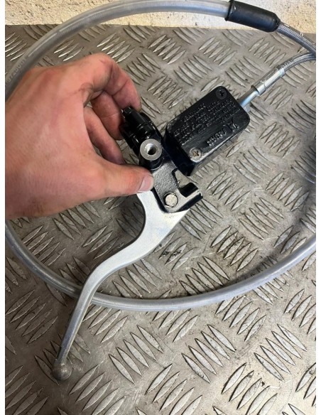 Maitre cylindre et étrier de frein avant GILERA SMT 50 2011  -  2017