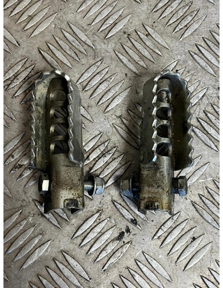 Repose pied conducteur gauche et droit GILERA SMT 50 2011  -  2017