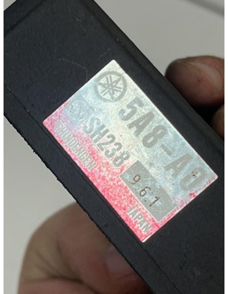 Régulateur de tension YAMAHA TENERE 750 1989  -  1996