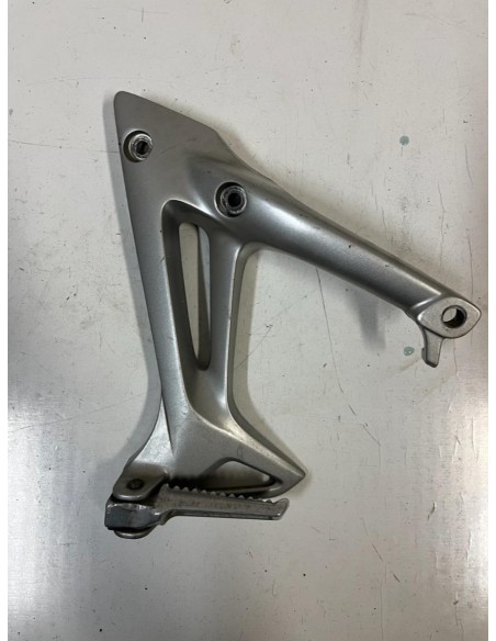 Platine repose pied passager arrière droite HONDA VFR VTEC 800 2002 - 2013