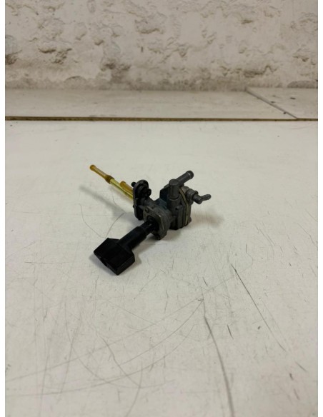 Robinet d’essence SUZUKI BANDIT 600 S 2000  -  2004