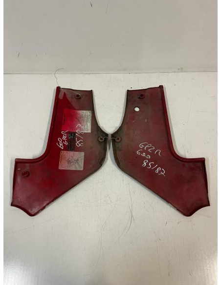 Carénages latéraux sous selle gauche et droit KAWASAKI GPZ 600 1985  -  1987