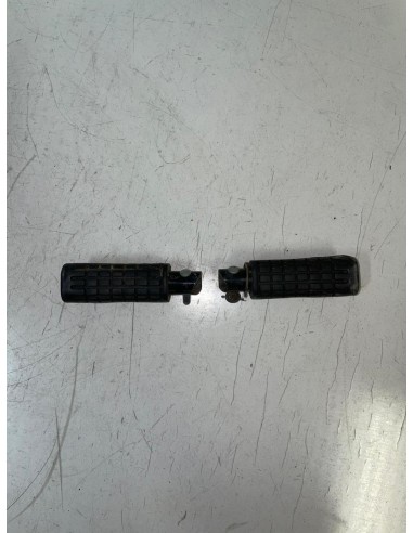 Repose pied passager gauche et droit HONDA CBR 125 2011  -  2018