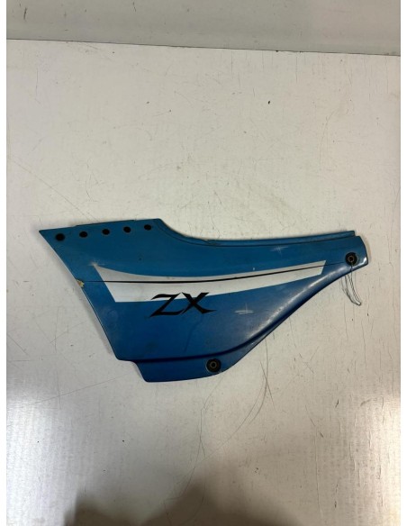 Carénage sous selle gauche KAWASAKI GPZ 1100 1984 - 1985