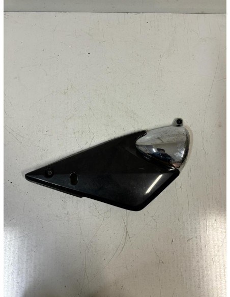 Carénage sous selle droit SUZUKI BANDIT 600 2000  -  2004