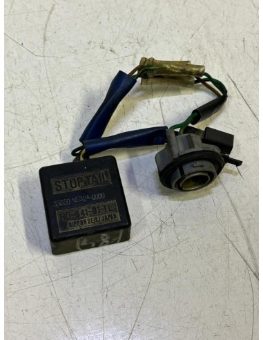 Relais feu arrière HONDA VFR 750 1983 - 1985