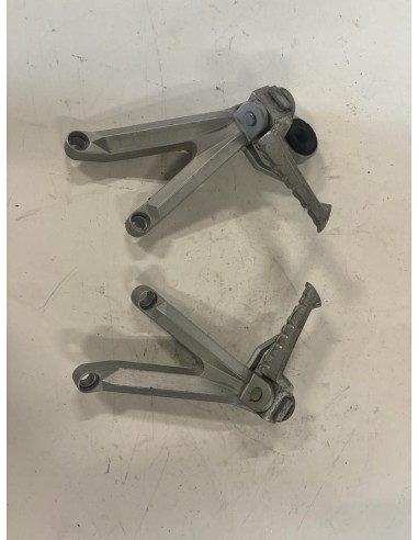 Platine repose pied passager arrière HYOSUNG GT 125 R 2005 - 2009