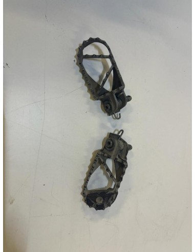 Repose pied avant gauche et droit KTM SMR 560 2006 - 2007