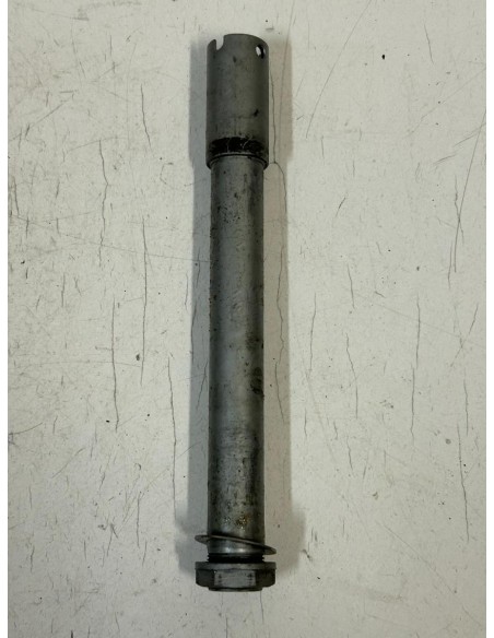 Axe de roue avant APRILIA TUONO V4 2011  -  2014