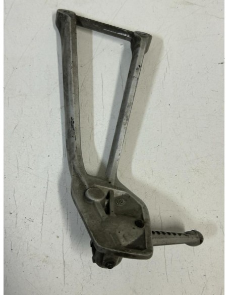 Platine repose pied passager arrière droite MV AGUSTA BRUTALE 1090 2013 - 2017