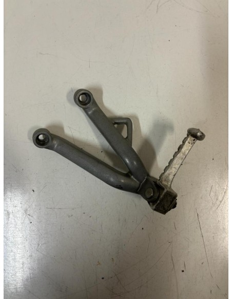 Platine repose pied passager arrière droite TRIUMPH SPEED TRIPLE 955 1999 - 2004