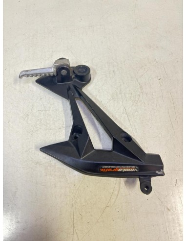Platine repose pied passager arrière gauche KAWASAKI Z 750 2007 - 2012