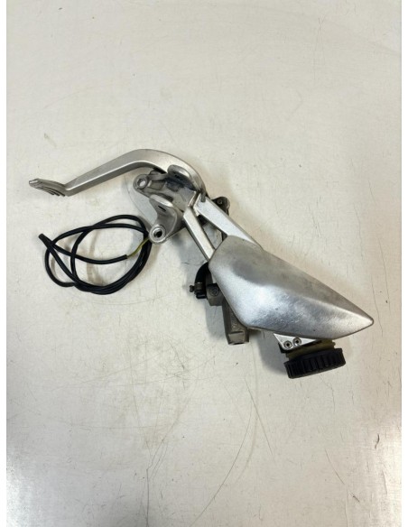 Platine droite repose pied BMW K 1200 S 2003 - 2008