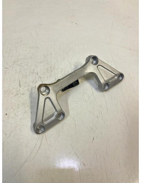 Support moteur gauche YAMAHA TDM 850 1991  -  1995