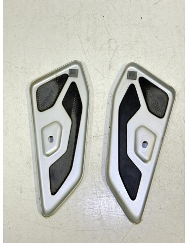 Platine de plancher repose pied gauche et droite  YAMAHA XMAX 125 2014  -  2017