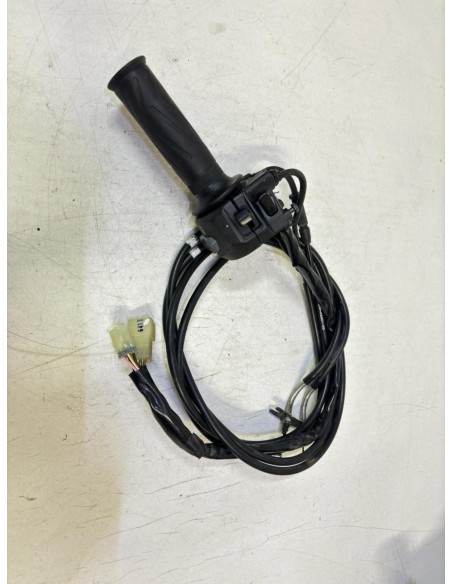 Commodo droit + poignée et câbles de gaz YAMAHA XMAX 125 2014  -  2017