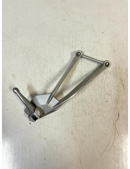 Platine repose pied passager arrière droite MV AGUSTA BRUTALE 1090 2010 - 2016