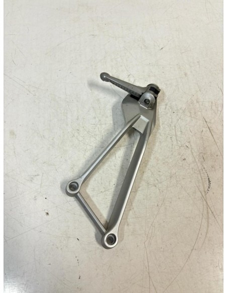 Platine repose pied passager arrière gauche MV AGUSTA BRUTALE 1090 2010 - 2016