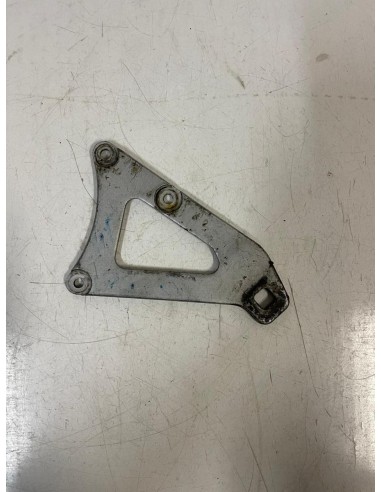 Platine avant gauche repose pied SUZUKI RG GAMMA 125 1985 - 1991