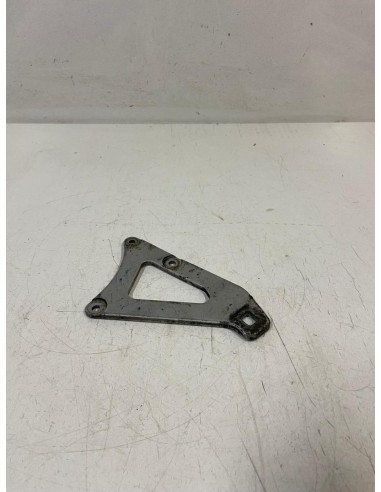 Platine avant gauche repose pied SUZUKI RG GAMMA 125 1985 - 1991