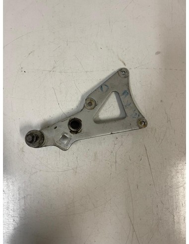 Platine avant droite repose pied SUZUKI RG GAMMA 125 1985 - 1991